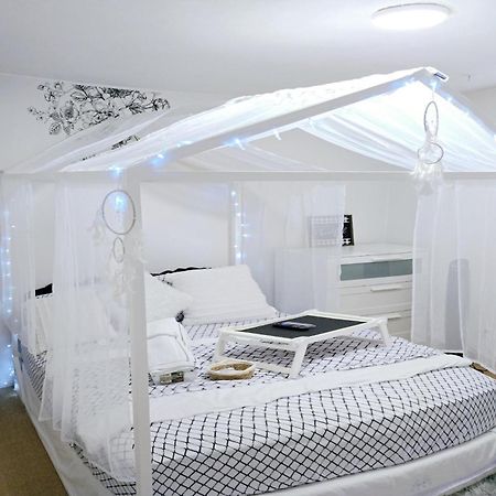 Lovely Cozy Room! With Attached Private Bath In The Heart Of Vancouver! Private Parking & Self Check-In! Zewnętrze zdjęcie