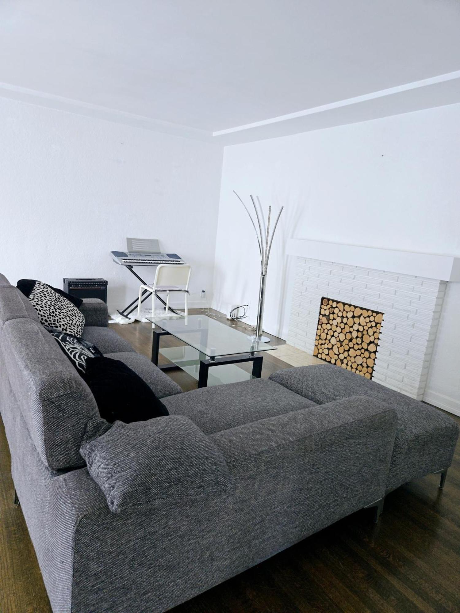 Lovely Cozy Room! With Attached Private Bath In The Heart Of Vancouver! Private Parking & Self Check-In! Zewnętrze zdjęcie